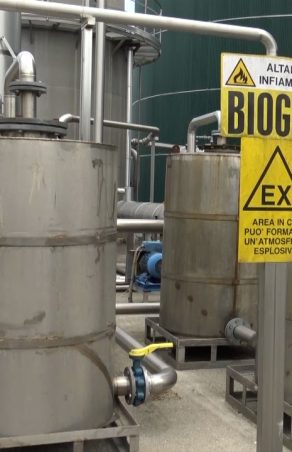 Il governo comunica di aver avviato un “supplemento di valutazione” sui meccanismi di incentivazione del biometano da rifiuti organici previsti dallo schema di decreto ministeriale inviato a Bruxelles